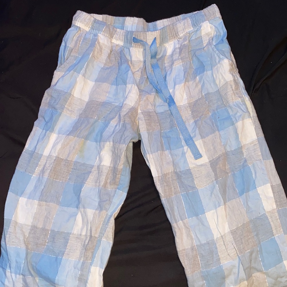 woman's flannel pajama pants